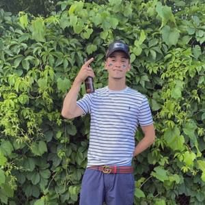 Meet your Posher, Michael